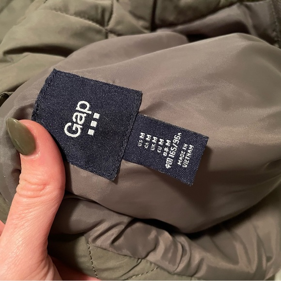 GAP quilted vest - Picture 3 of 4